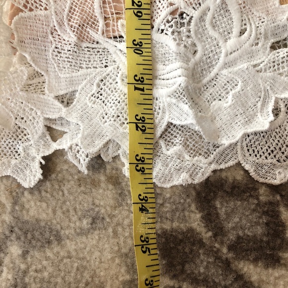 ‼️SOLD OUT‼️Nice in Lace❤️ - Picture 4 of 5